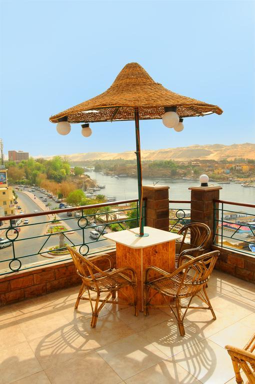 Nile Hotel Aswan Exteriör bild