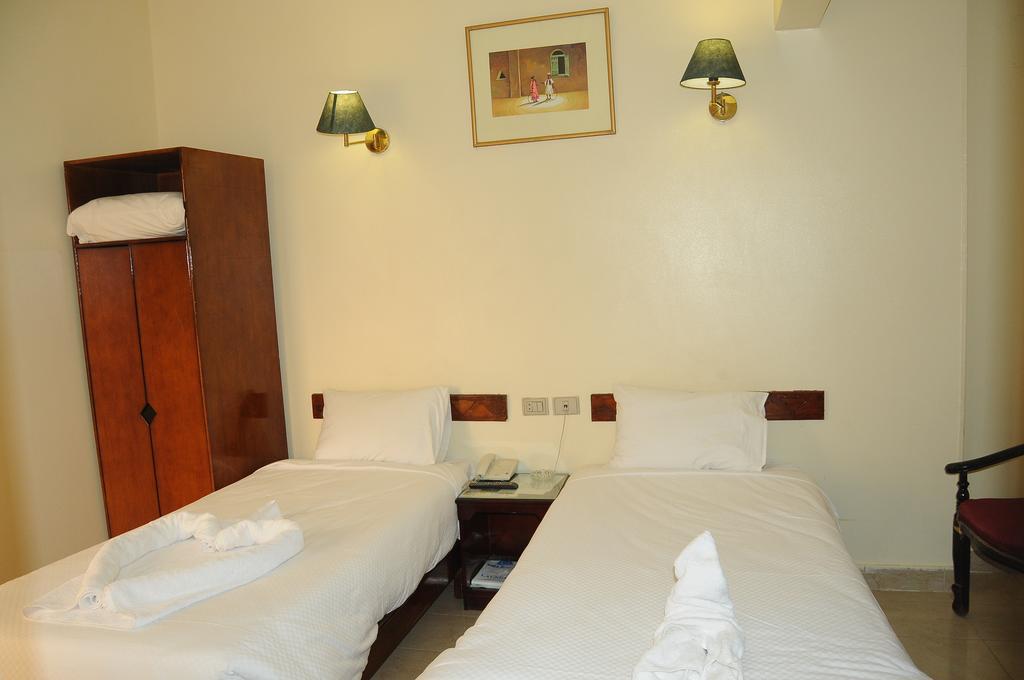 Nile Hotel Aswan Exteriör bild