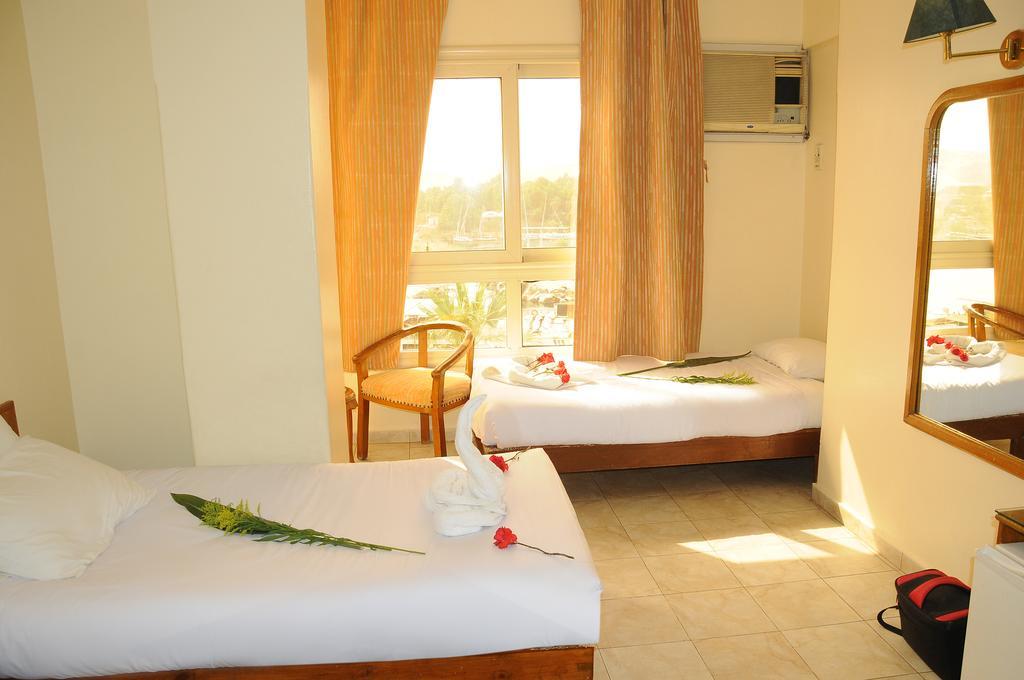 Nile Hotel Aswan Exteriör bild