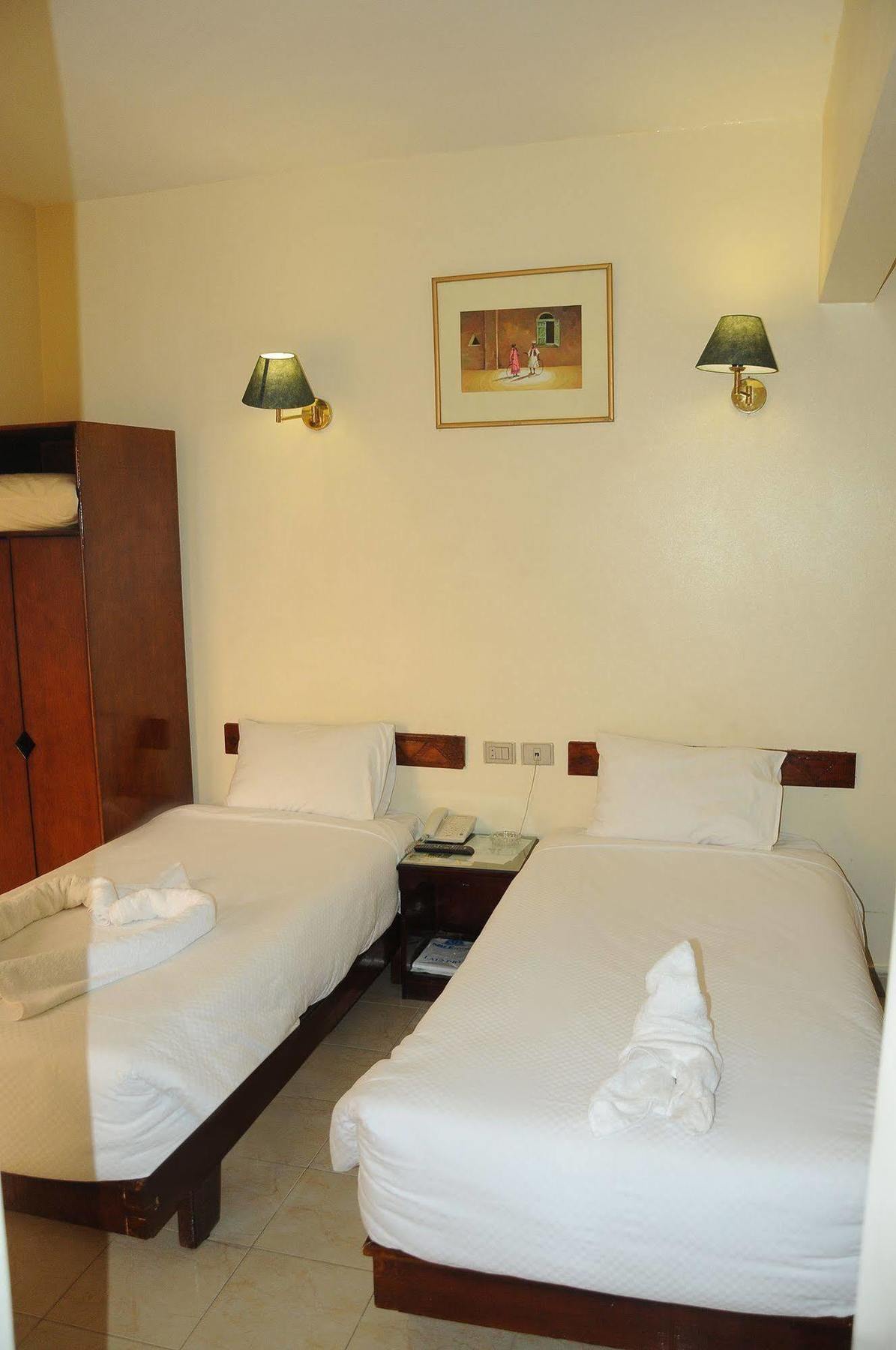 Nile Hotel Aswan Exteriör bild
